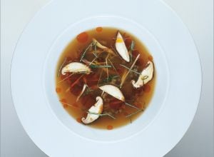 Crevettes grises en bouillon thaï