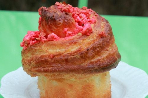 Recette brioche aux pralines roses - Marie Claire