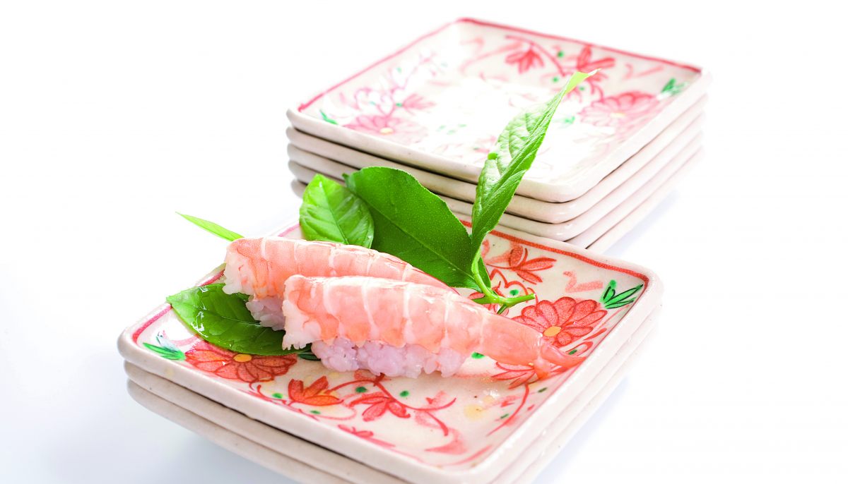 Recette de Sushi au saumon par École De Cuisine Alain Ducasse - Académie du  Goût
