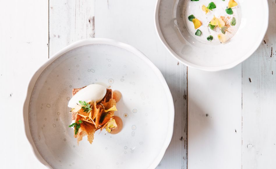 Pommes fondantes au gingembre, fleurs de printemps