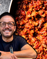 "L’étape la plus importante" : Simone Zanoni partage l'astuce ultime pour réussir la cuisson de la viande dans la sauce bolognaise